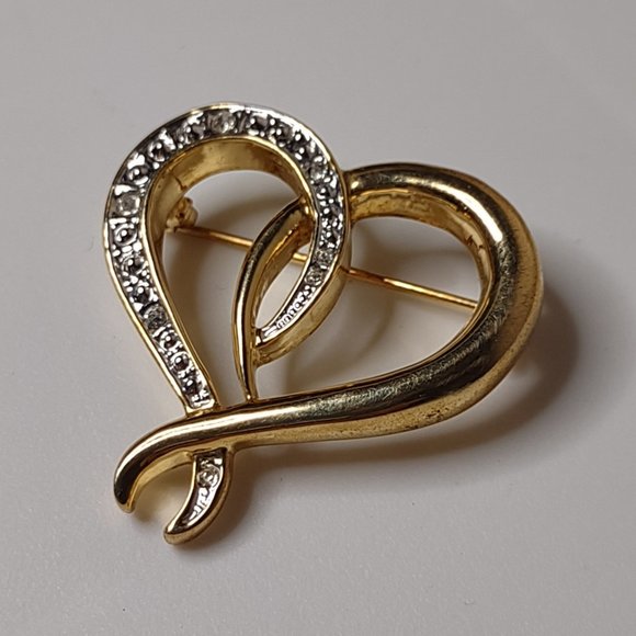Cute Gold Tone Heart Shaped Brooch - Picture 1 of 16